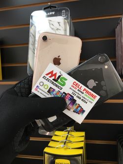 IPHONE 8 64GB UNLOCKED