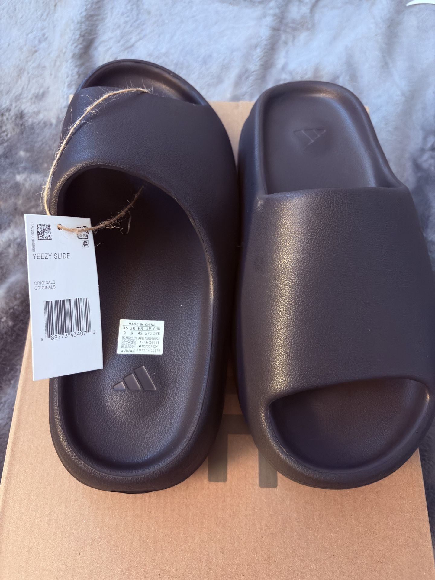 Yeezy Slides