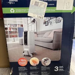 DeLonghi Dragon 1500 -Watt Radiant Tower Indoor Electric Space Heater with Thermostat 