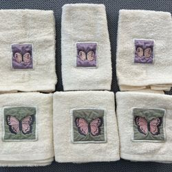 Butterfly Embroidered Towel Set – 6 Pieces, Excellent Condition