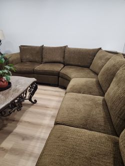 Sectional couch