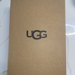 Black Uggs Size 8 Women’s 