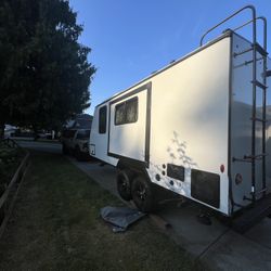 2022 Winnebago Micro Minnie FLX