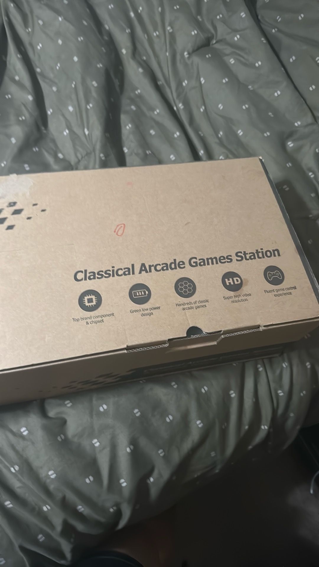 Classical arcade games station