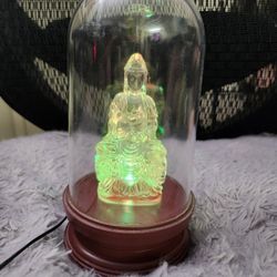 Quan Yin, The Goddess Of Mercy With Light And Prayer Songs 