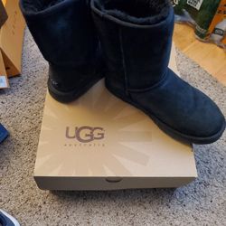 Uggs Adult Women Size 7