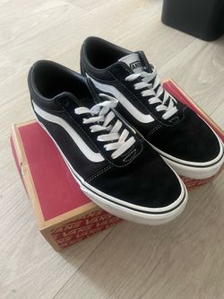 Size 9 men vans