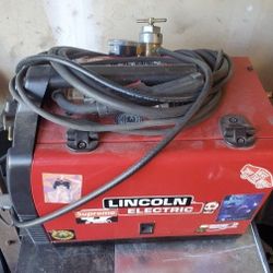  Welder, Tank And Aluminum Gun Lincoln 