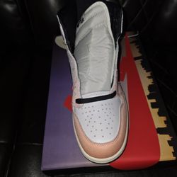 Air Jordan 1 Retro High OG "Skyline"