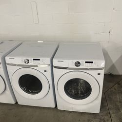 Samsung Brand New Washer & Dryer Set - Scratch/dent 
