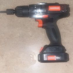 18V Cordless 3/8 Drill/Driver Kit to 1/2 come with everything you see in the pictures.  Also comes with a charger for the battery.