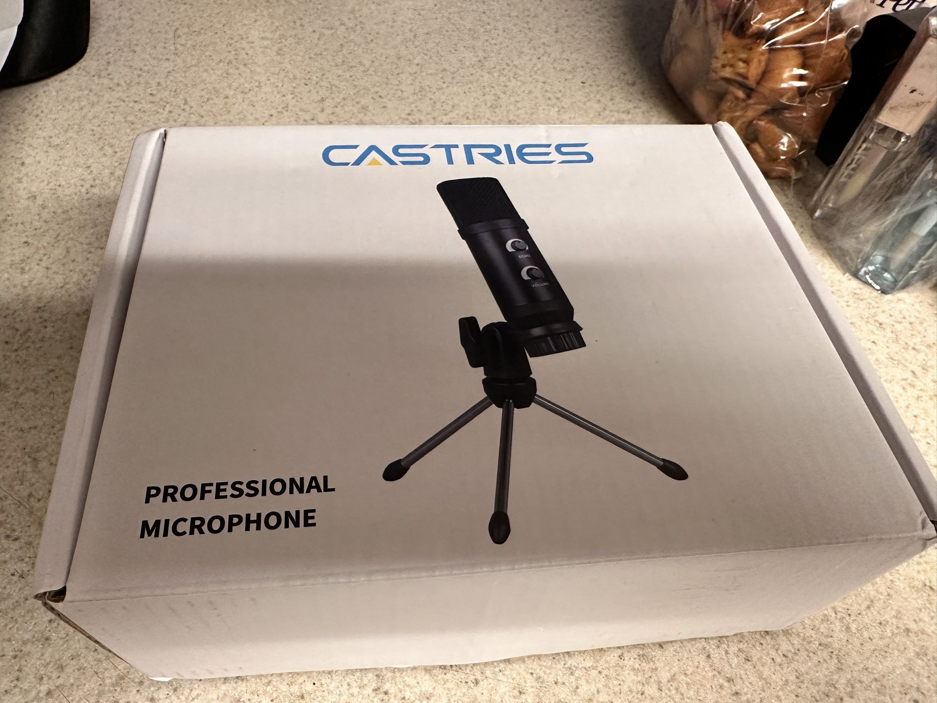 Castries Professional Microphone Desktop New