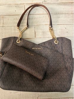 Michael Kors Jet Set Tote purse and wallet