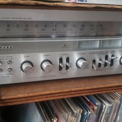 Nice vintage techniques S.A. 500 stereo receiver $400 55 W per channel sounds great
