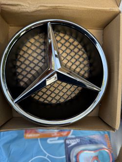 2008, 2013, Mercedes emblem W204 silver emblem
