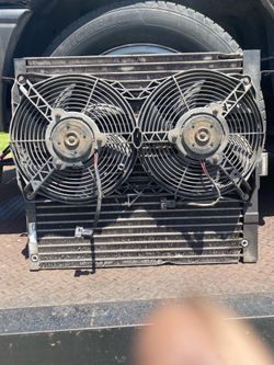 Range Rover AC condenser with dual fans parts