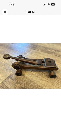 Vintage Toy Wood CATAPULT. No Accessories. 