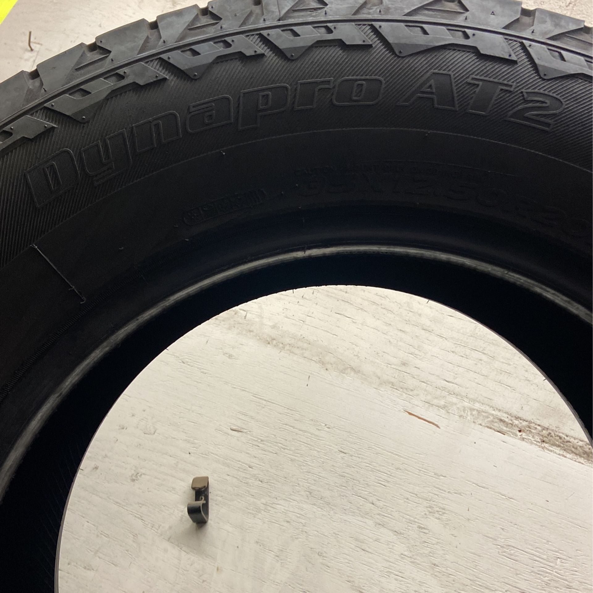 35x12.50x20 Tires