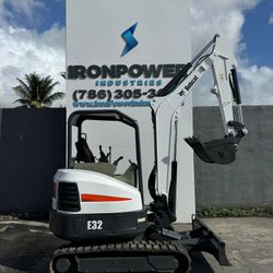 2016 Bobcat E32 Mini Excavator Hydraulic Aux