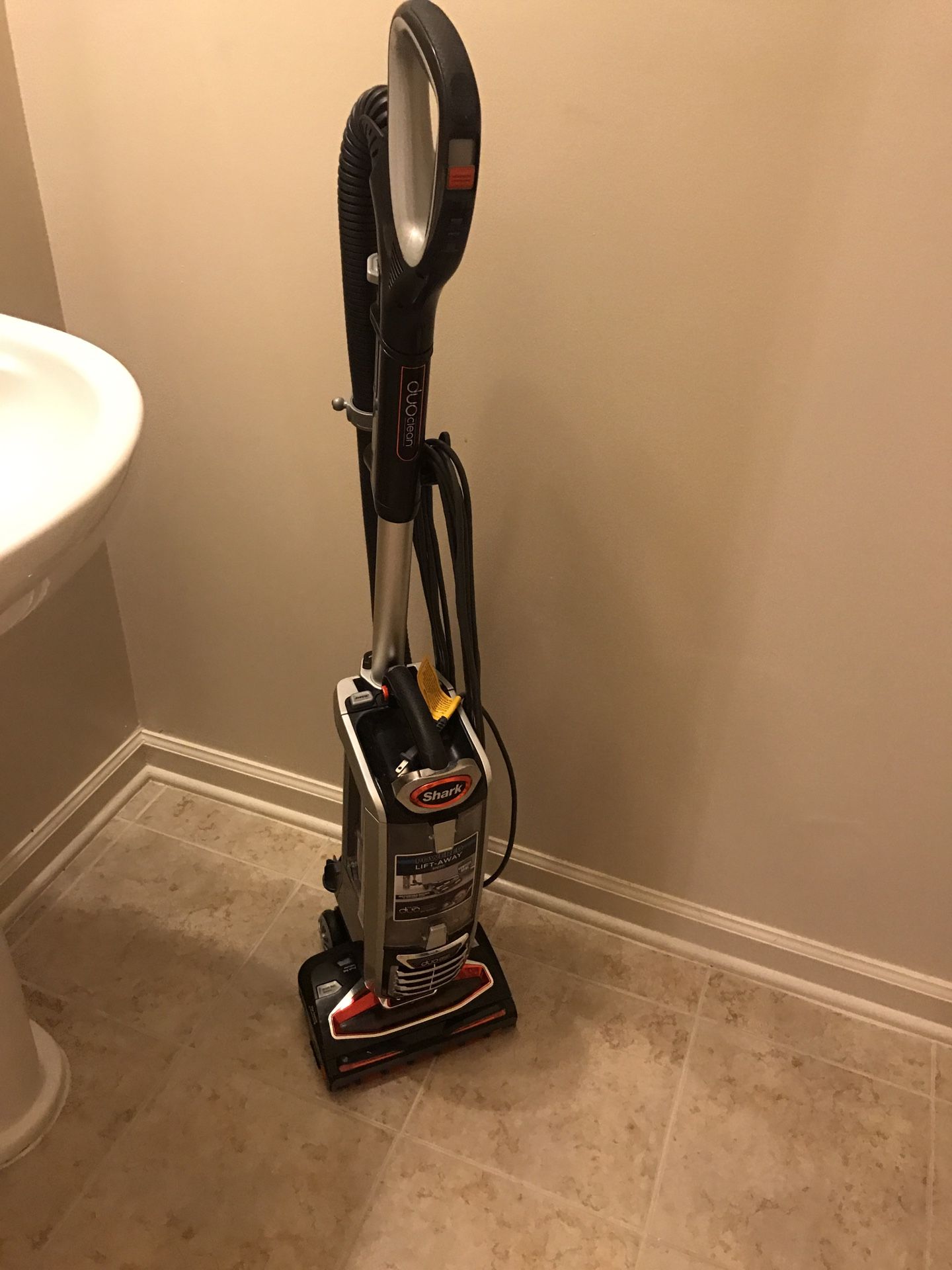 Shark DuoClean Powered Lift-away Speed Vacuum Used with Perfect condition