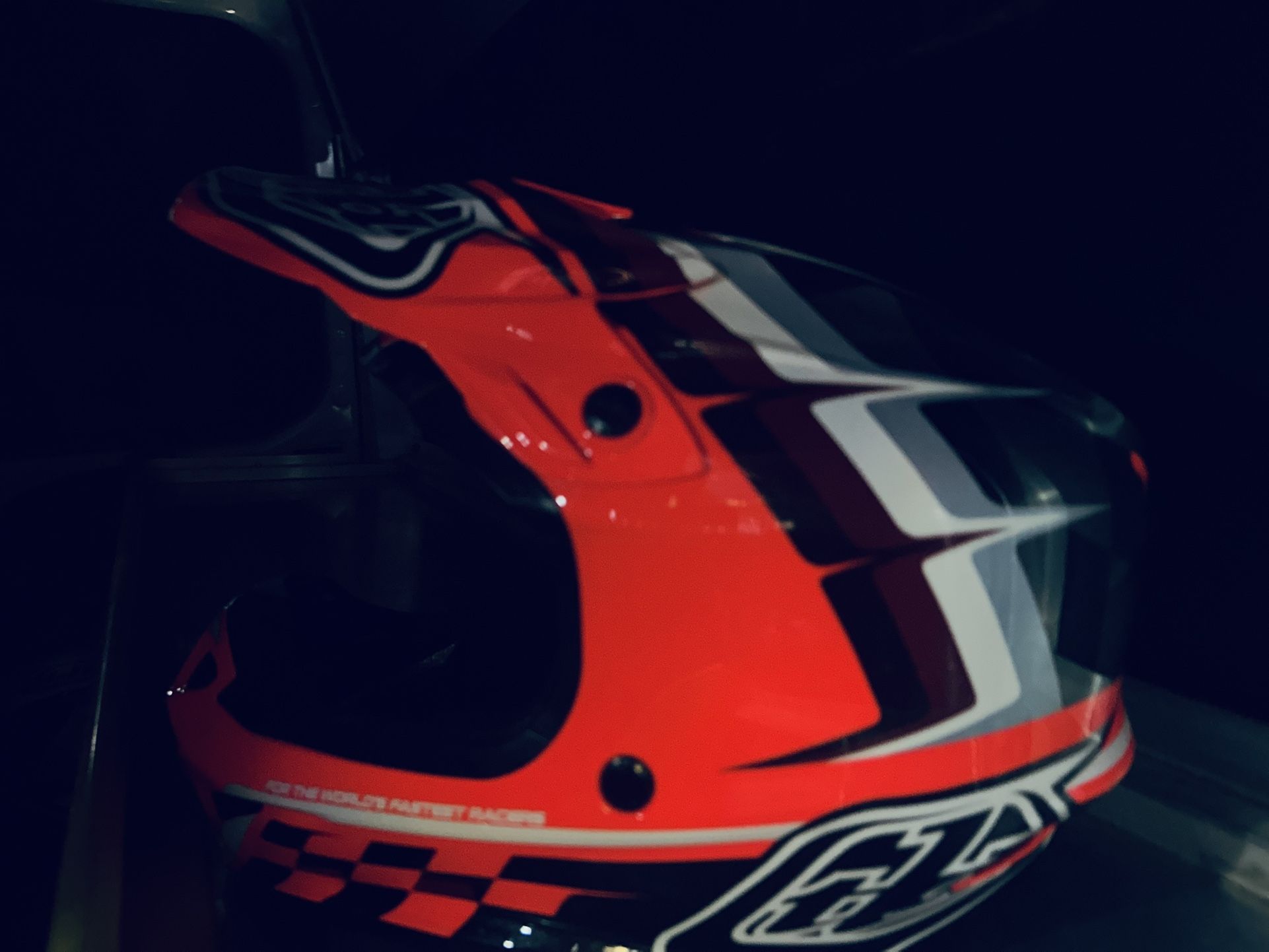 Troy Lee EVS. SEVEN LEET