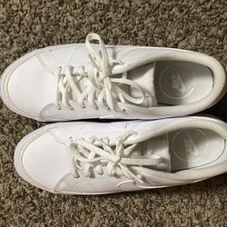 Men’s White Nike Shoes Size 7