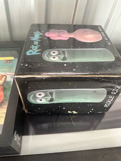 Rick and Morty Pickle Rick Salt and Pepper Shakers