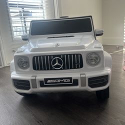 Mercedes Kids Electric Car