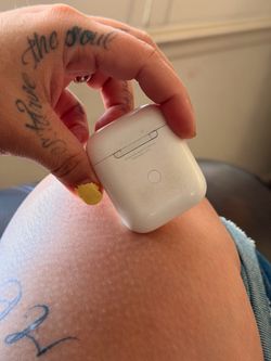 AirPods