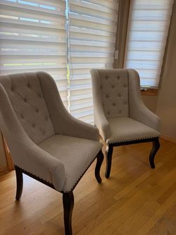 Set of 2 Chairs