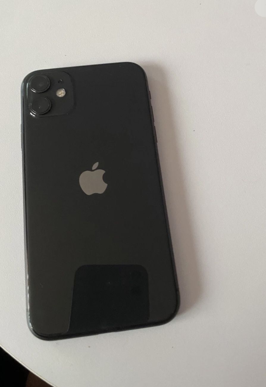 Black iPhone 11 unlocked 64GB