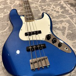 RARE 2022 Squier Fender Classic Vibe Late ‘60s Jazz Bass Vintage Lake Placid Blue & Gig Bag!