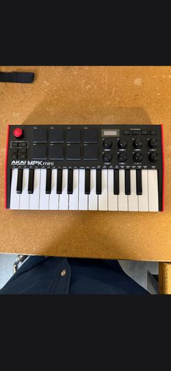 Akai MPK Mini MIDI Keyboard Controller