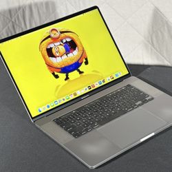 MacBook Pro 16” 32gb / 500gb (6Core i7)