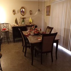 100% Real Marble Table Top Dining Set And Side Bar