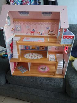 Kitchen doll