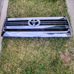 Toyota Tundra Grille OEM 1794 14-21
