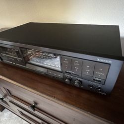 Onkyo TA-R240 Cassette Tape Deck