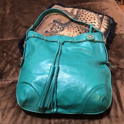 DKNY HAND BAG GREEN
