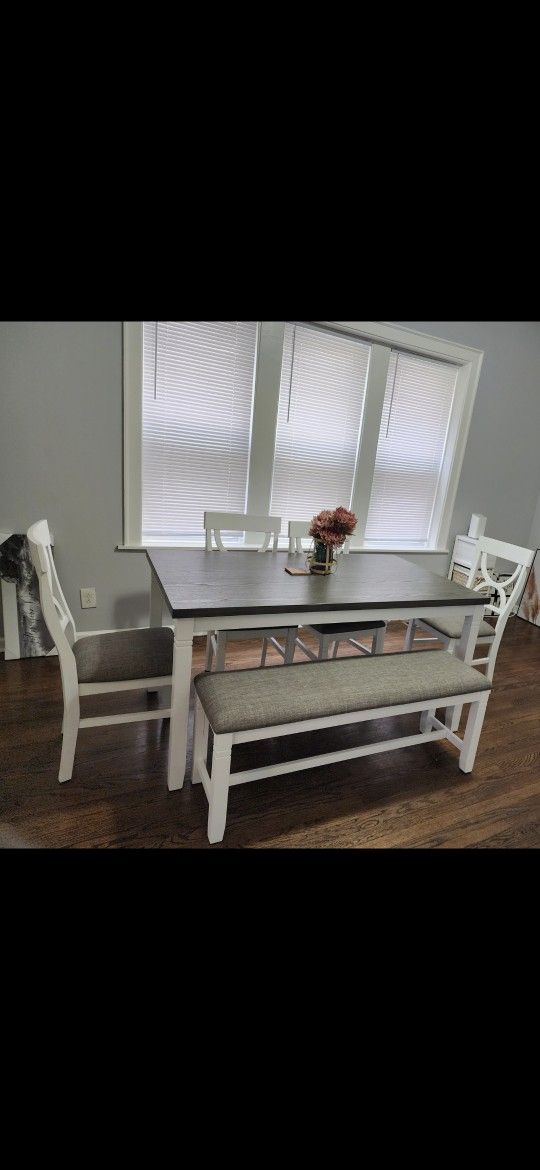 Dining Room Dinner Set