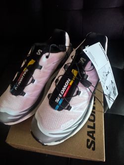 Pink Salomon