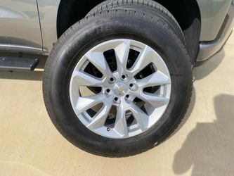 Llantas Con Rines / Tires W/ Rins 275/60 R20 115H