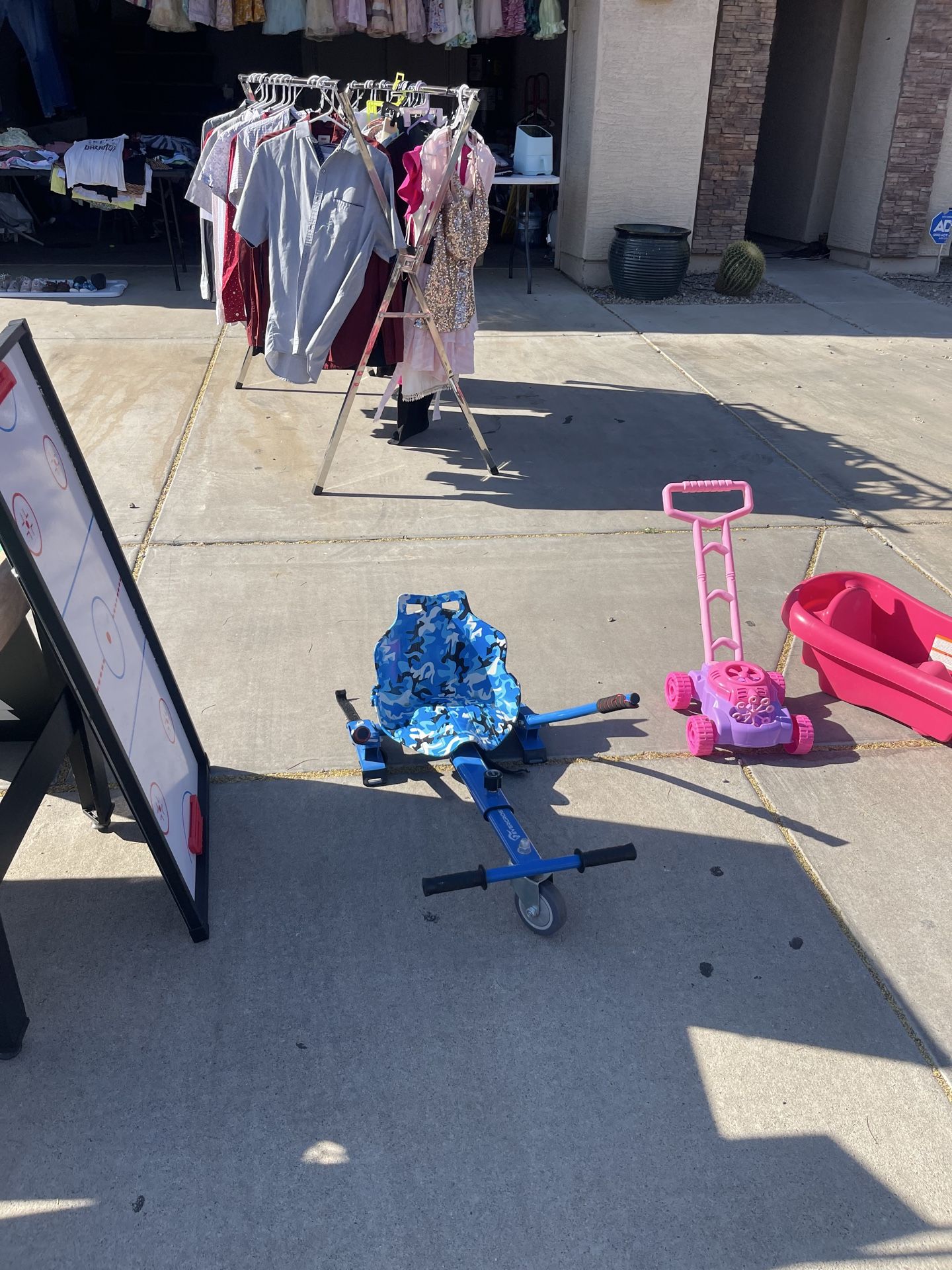 Yard sale 95 ave and Lower buckeye