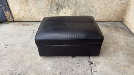 Large ottoman