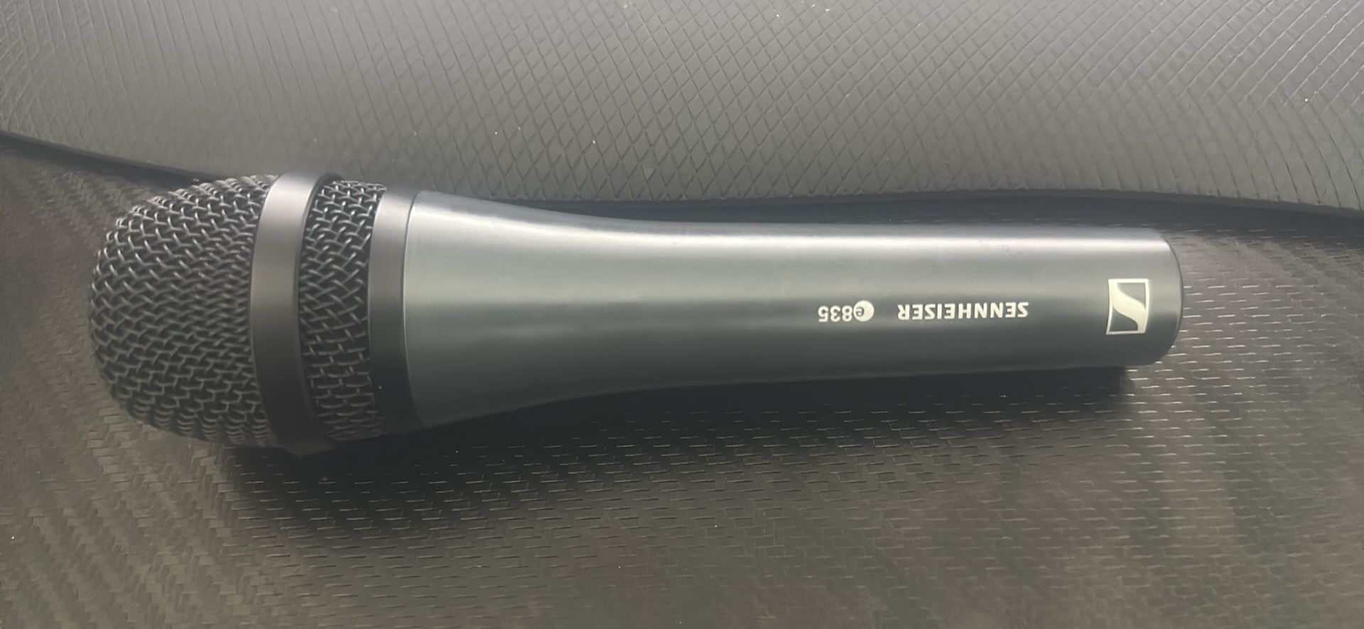 Sennheiser 835