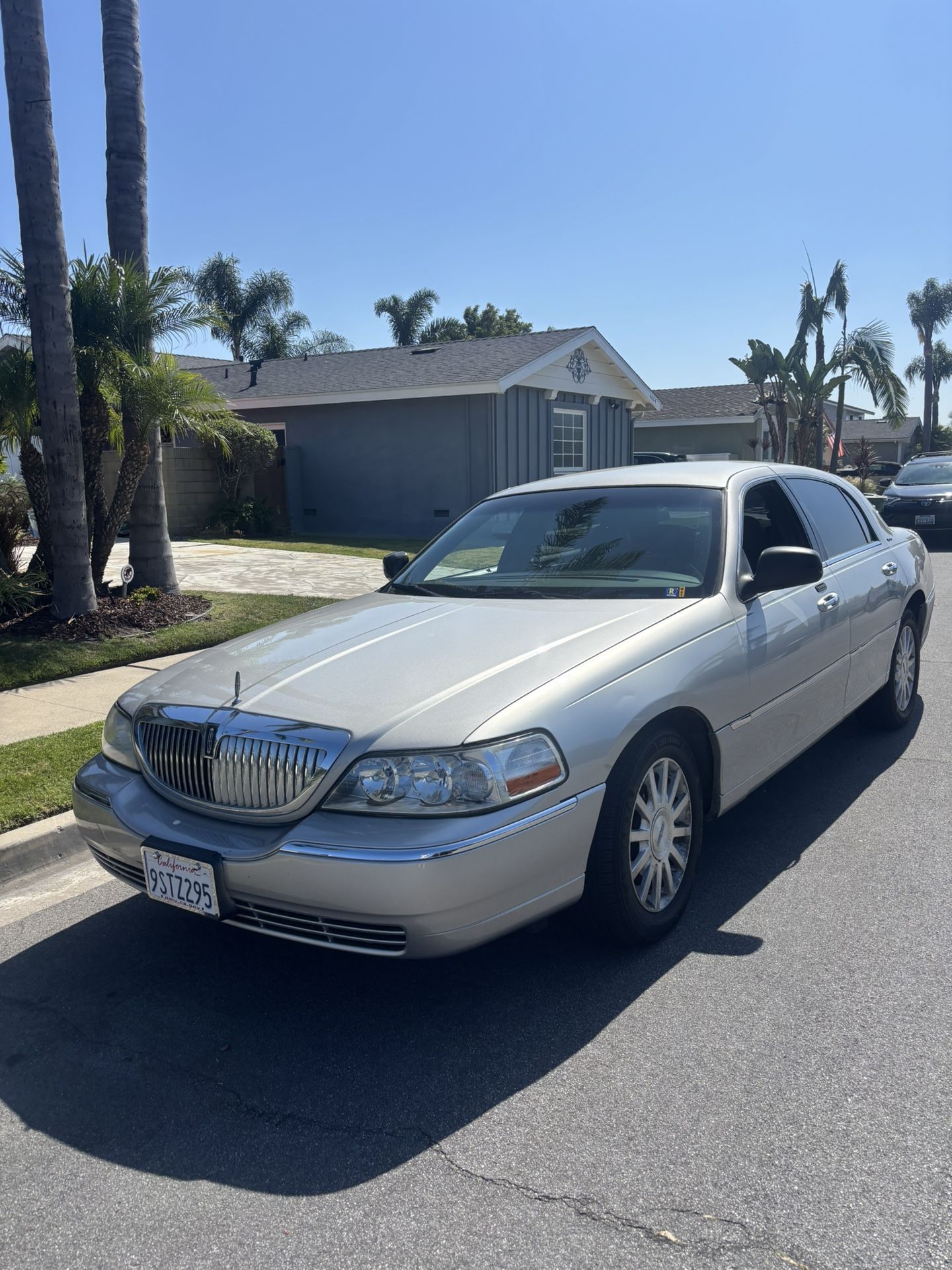 2006 Lincoln Town Car