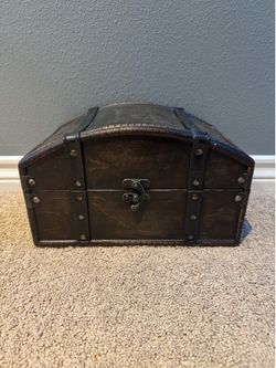 Wood Treasure Chest / Storage Box