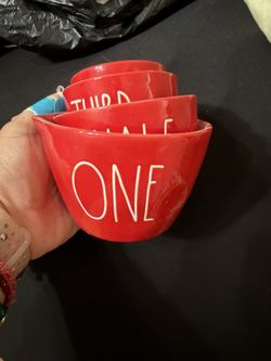 Rae Dunn red measuring cups