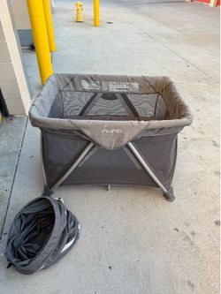 Nuna playpen