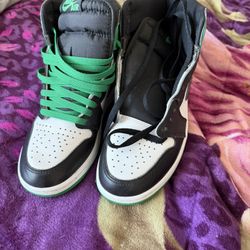 Jordan 1 High OG Lucky Green Size 8.5
